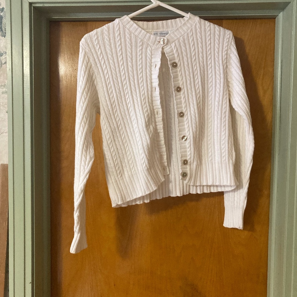Classic White Cable-Knit Women's Cardigan 100% cotton